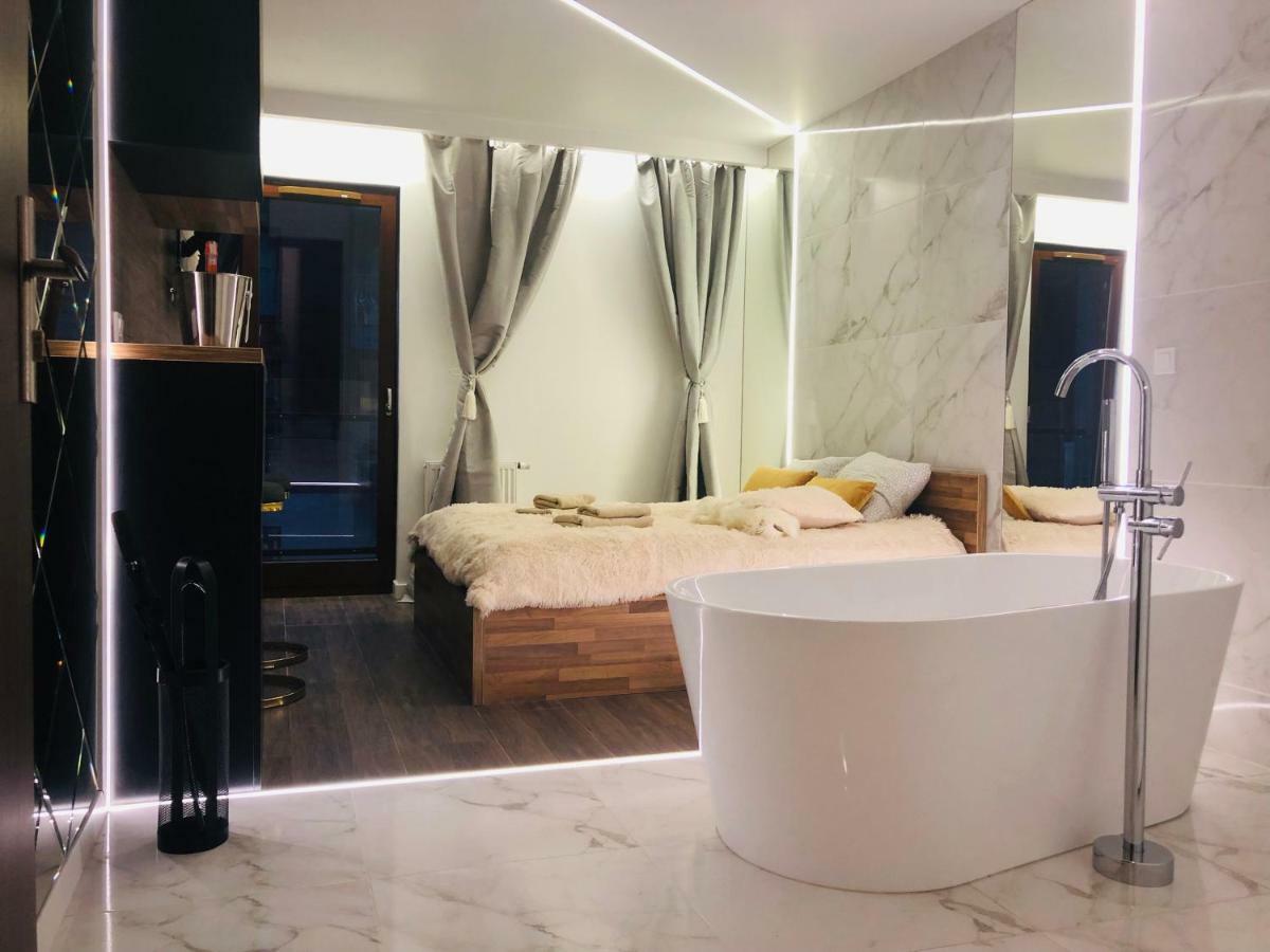Yourapart Chmielna Park Exclusive Z Wanna Wolnostojaca Lub Jacuzzi Danzig Exterior foto