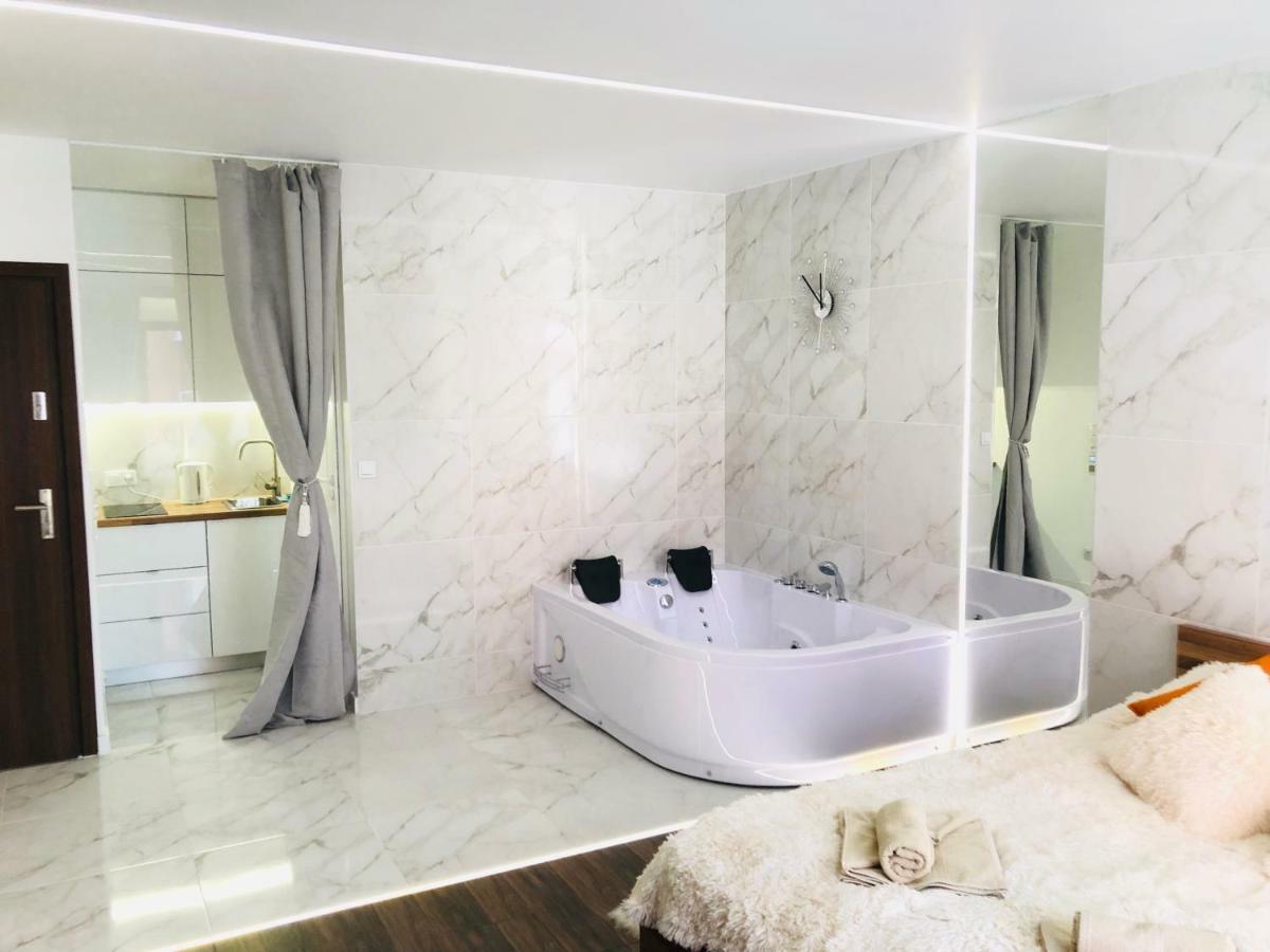 Yourapart Chmielna Park Exclusive Z Wanna Wolnostojaca Lub Jacuzzi Danzig Exterior foto