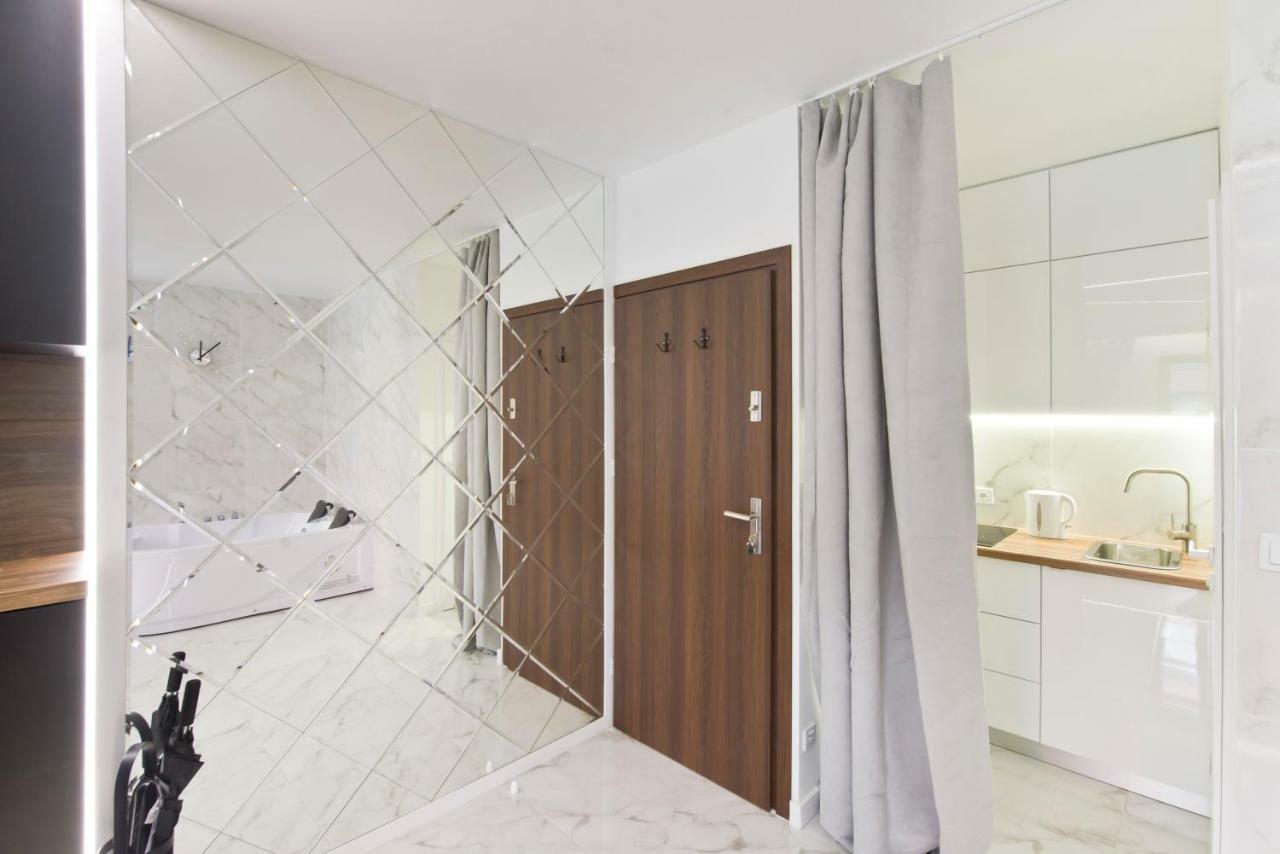 Yourapart Chmielna Park Exclusive Z Wanna Wolnostojaca Lub Jacuzzi Danzig Exterior foto